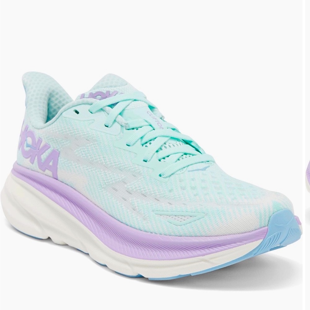 Hoka Clifton 9 running shoe; like new! Women’s size 9, beautiful color
